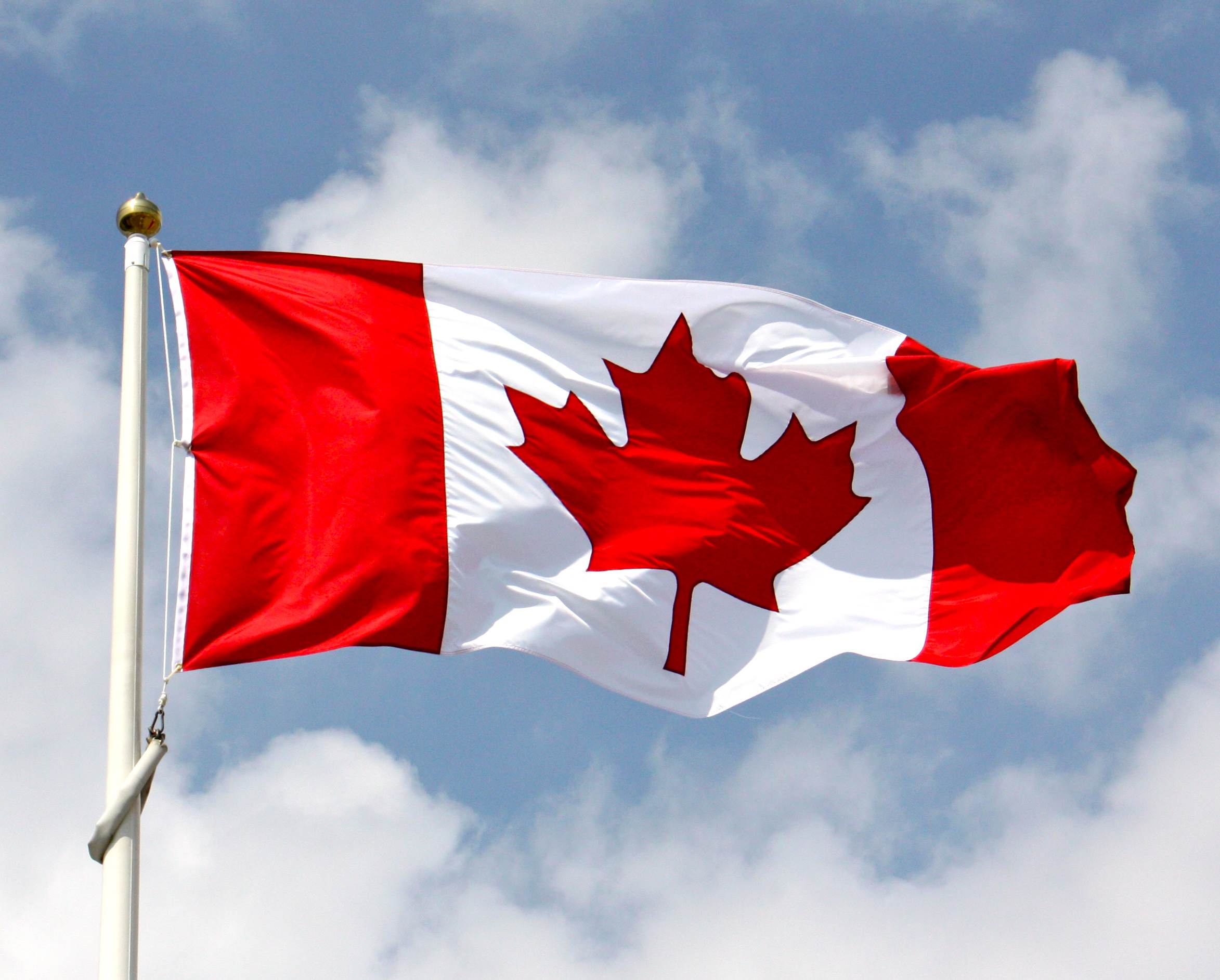 حرف های ناگفته پرچم کانادا | پیکوبینو
