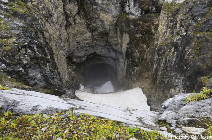 تصویر بزرگترین غار کانادا 