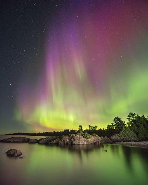 Northern Lights in Sawpit Bay Instagram jeffvisualart